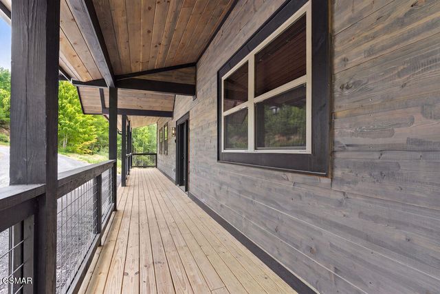 3123 Laughing Pine Lane, Sevierville, TN 37862