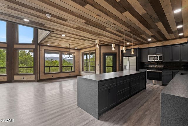 3123 Laughing Pine Lane, Sevierville, TN 37862