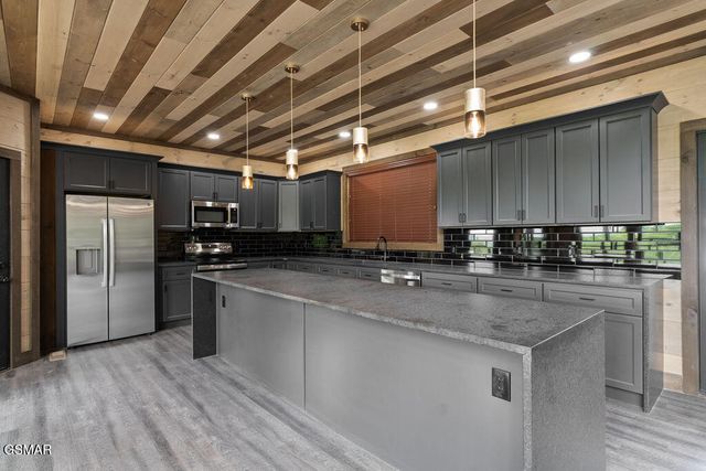 3123 Laughing Pine Lane, Sevierville, TN 37862