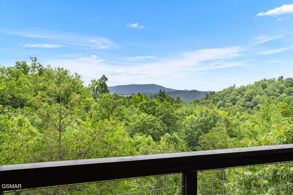 3123 Laughing Pine Lane, Sevierville, TN 37862