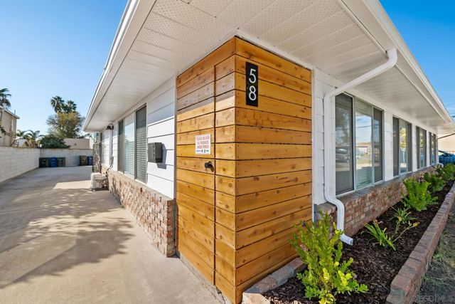 54 58 Smith, Chula Vista, CA 91910