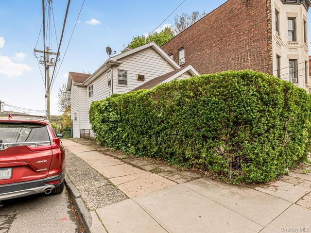 20 Saint Josephs Avenue, Yonkers, NY 10703