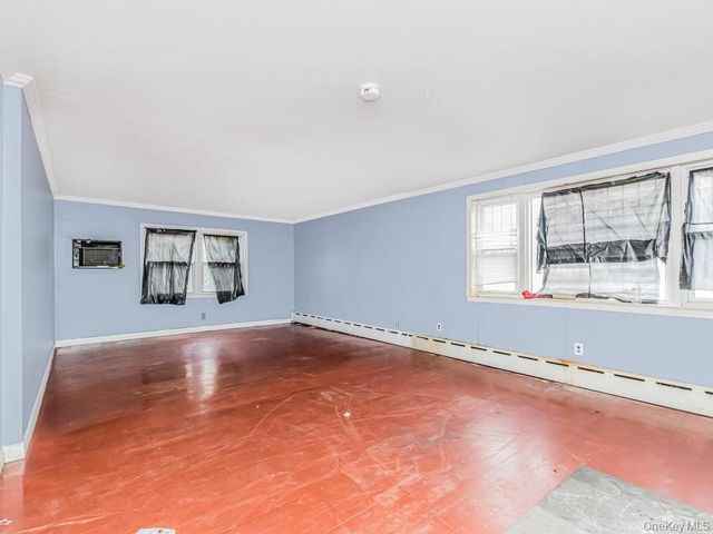 20 Saint Josephs Avenue, Yonkers, NY 10703