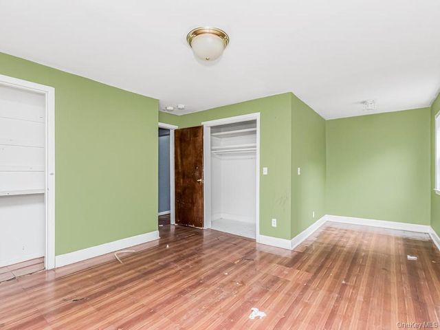 20 Saint Josephs Avenue, Yonkers, NY 10703
