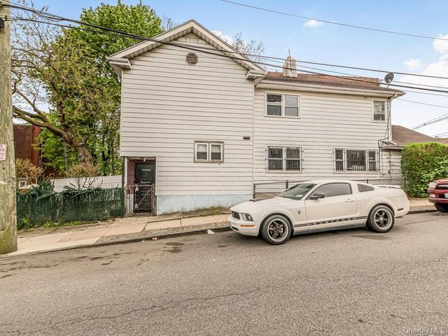 20 Saint Josephs Avenue, Yonkers, NY 10703