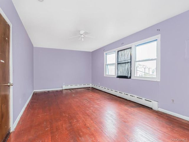 20 Saint Josephs Avenue, Yonkers, NY 10703