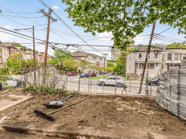 20 Saint Josephs Avenue, Yonkers, NY 10703