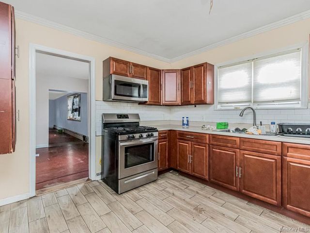 20 Saint Josephs Avenue, Yonkers, NY 10703