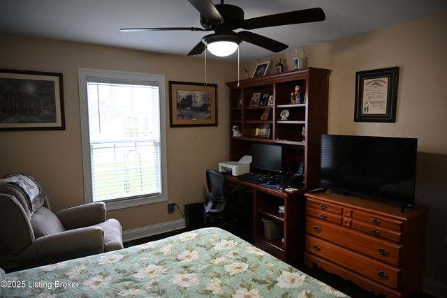 105 Riggs Blvd, Bardstown, KY 40004