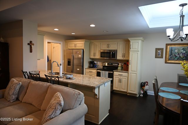 105 Riggs Blvd, Bardstown, KY 40004