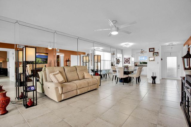 9201 Sunrise Lakes Boulevard 310, Sunrise, FL 33322