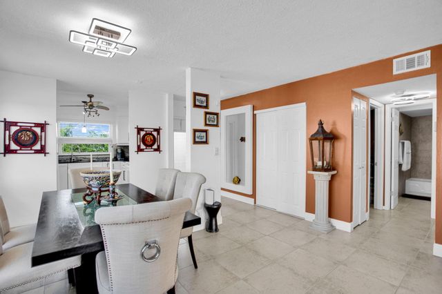 9201 Sunrise Lakes Boulevard 310, Sunrise, FL 33322