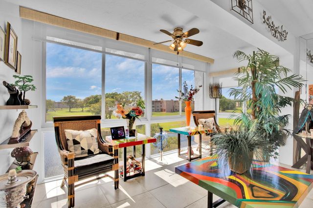 9201 Sunrise Lakes Boulevard 310, Sunrise, FL 33322