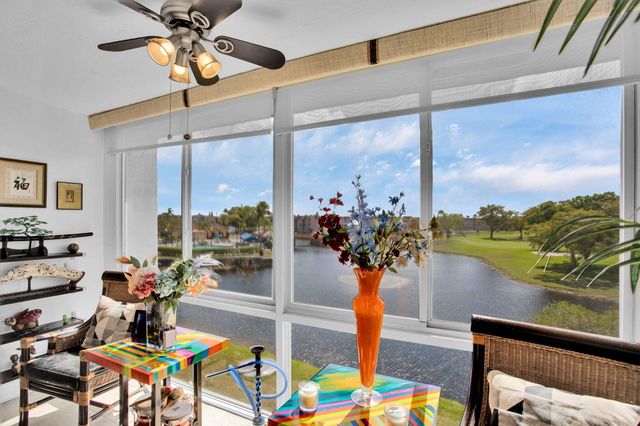 9201 Sunrise Lakes Boulevard 310, Sunrise, FL 33322