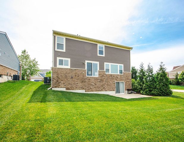105 Sweetgum Lane, Springboro, OH 45066