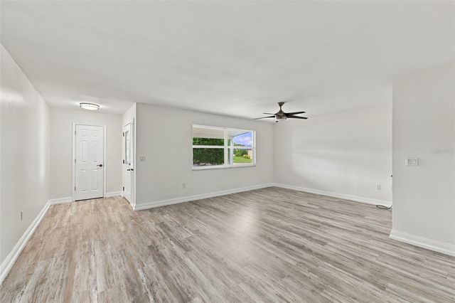 1810 MILFORD CIRCLE, Sun City Center, FL 33573