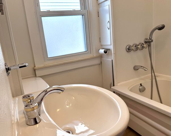 15028 Sumner, Redford Charter Twp, MI 48239