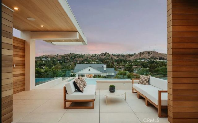 18808 Canyon Crest Drive, Villa Park, CA 92861
