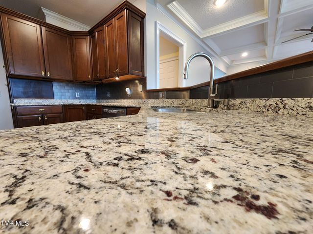 13903 Vintage View, Abingdon, VA 24210