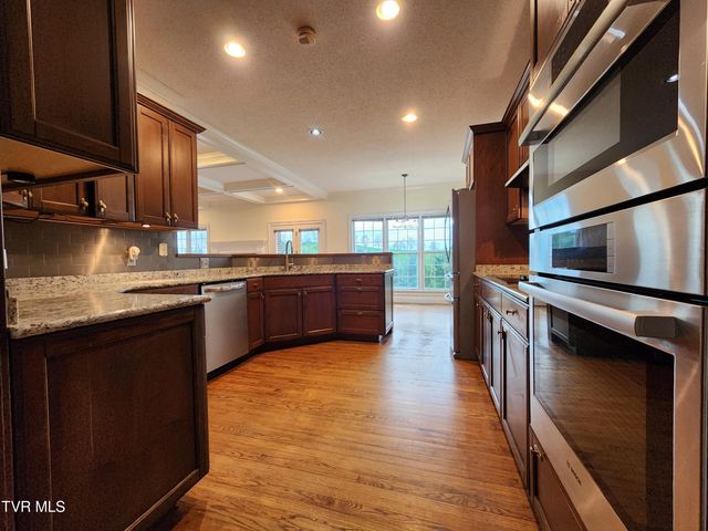 13903 Vintage View, Abingdon, VA 24210