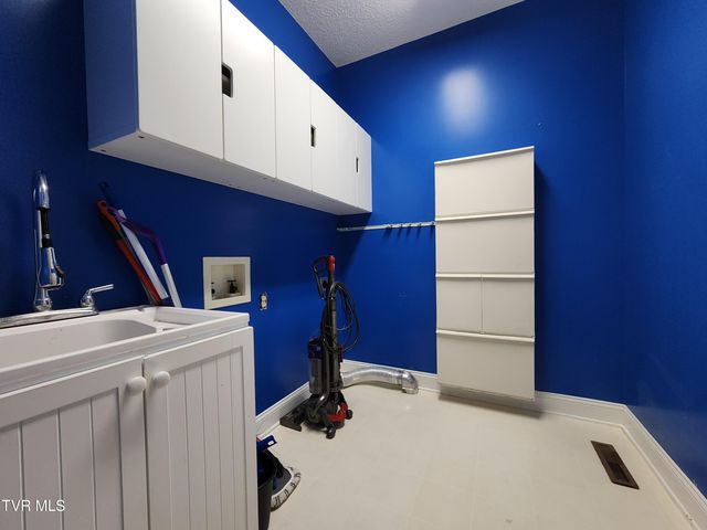 13903 Vintage View, Abingdon, VA 24210