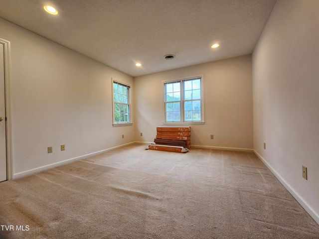 13903 Vintage View, Abingdon, VA 24210