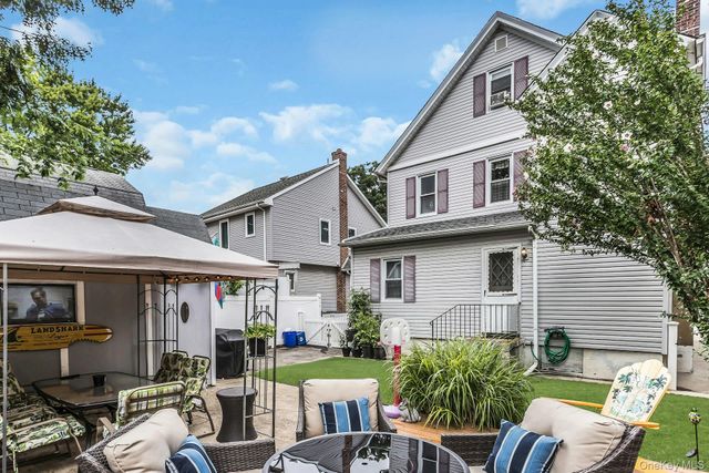 130 E Fairview Avenue, Valley Stream, NY 11580