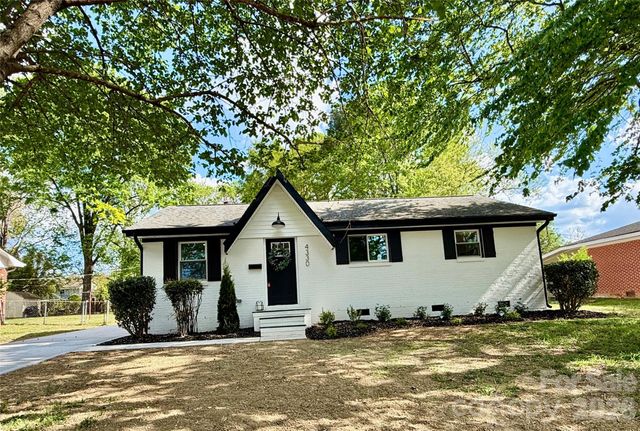 4330 Colebrook Road, Charlotte, NC 28215