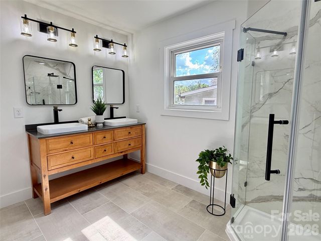 4330 Colebrook Road, Charlotte, NC 28215