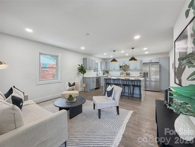 4330 Colebrook Road, Charlotte, NC 28215