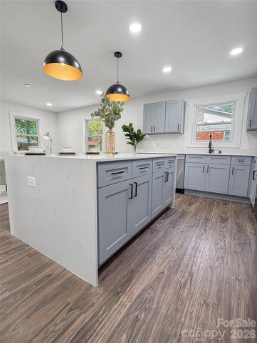 4330 Colebrook Road, Charlotte, NC 28215