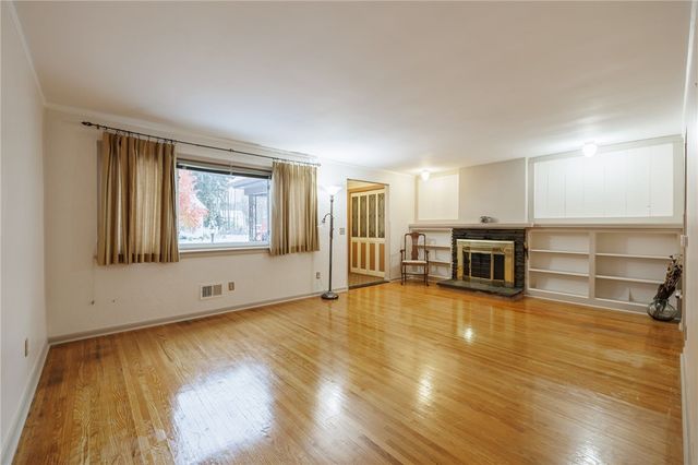 982 Gravel Road, Webster, NY 14580