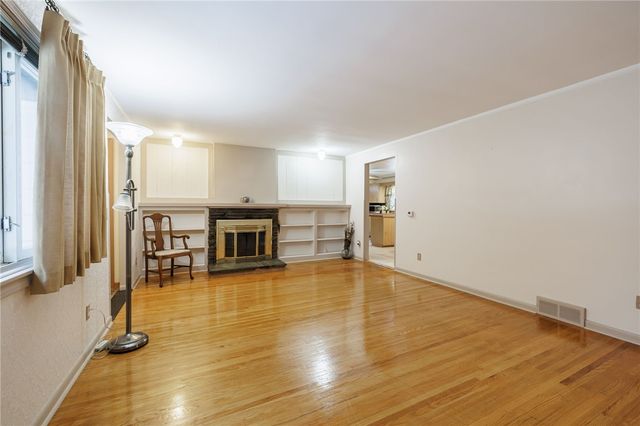 982 Gravel Road, Webster, NY 14580