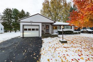 982 Gravel Road, Webster, NY 14580