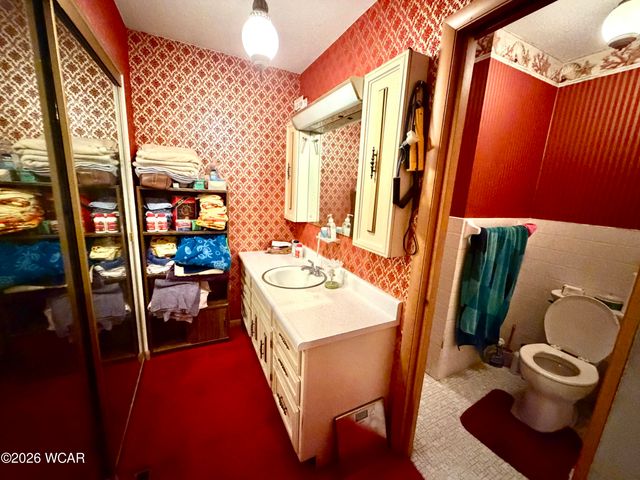 2224 N Metcalf Street, Lima, OH 45801