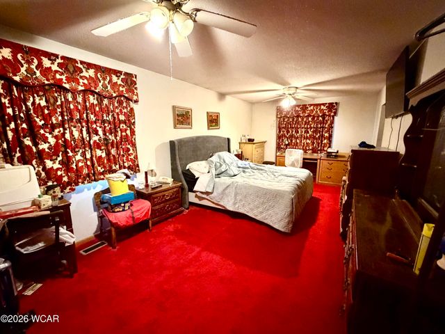 2224 N Metcalf Street, Lima, OH 45801