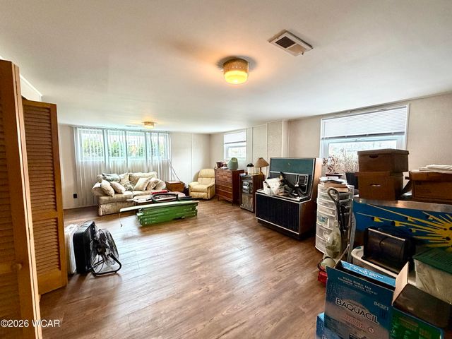 2224 N Metcalf Street, Lima, OH 45801