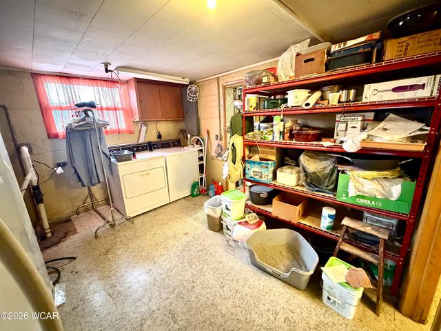 2224 N Metcalf Street, Lima, OH 45801