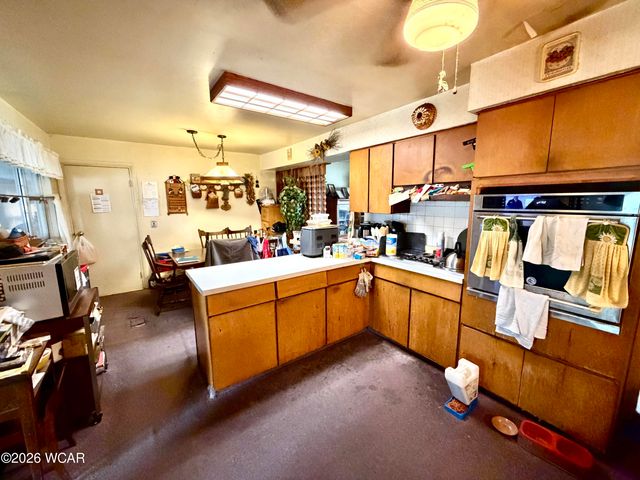 2224 N Metcalf Street, Lima, OH 45801