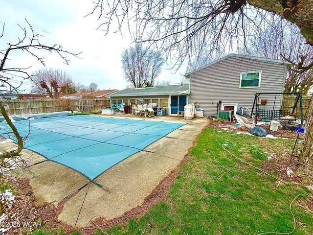 2224 N Metcalf Street, Lima, OH 45801