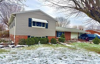 2224 N Metcalf Street, Lima, OH 45801