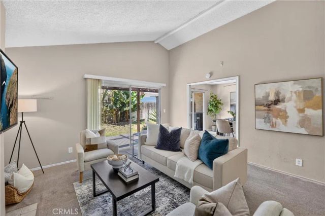 2901 W Ball 4, Anaheim, CA 92804