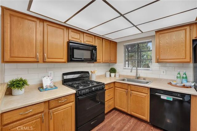 2901 W Ball 4, Anaheim, CA 92804