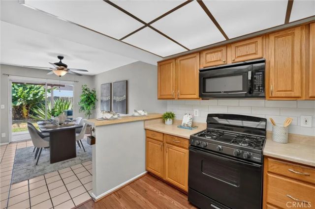 2901 W Ball 4, Anaheim, CA 92804