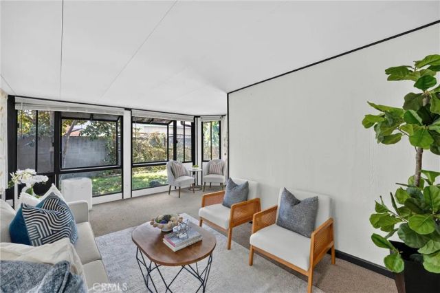 2901 W Ball 4, Anaheim, CA 92804