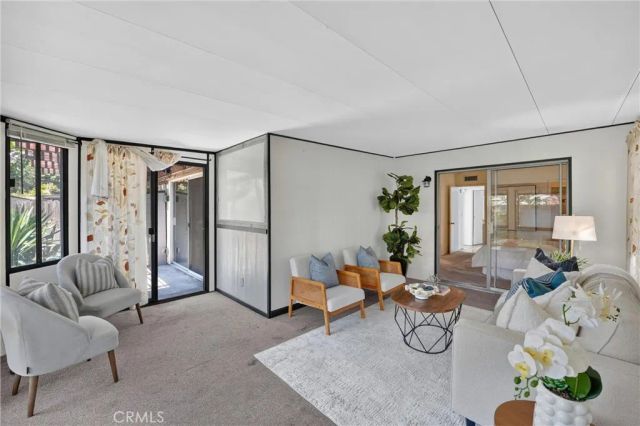2901 W Ball 4, Anaheim, CA 92804