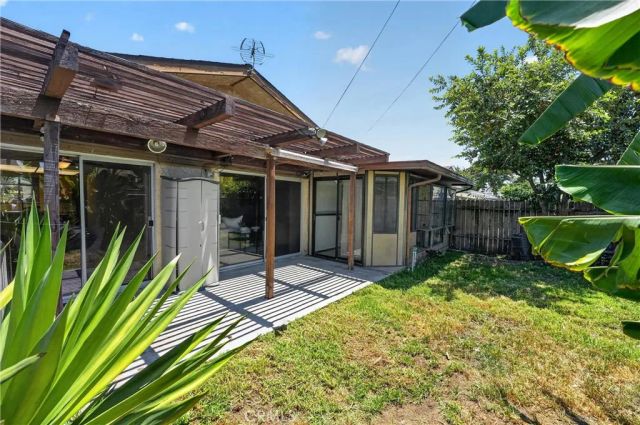 2901 W Ball 4, Anaheim, CA 92804
