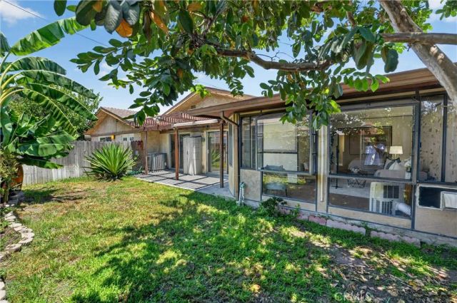 2901 W Ball 4, Anaheim, CA 92804