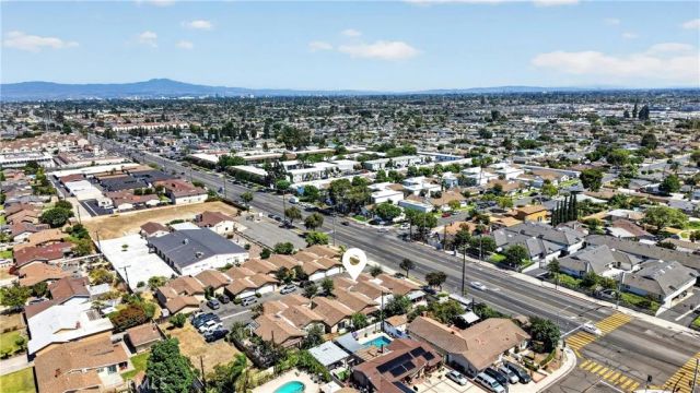 2901 W Ball 4, Anaheim, CA 92804