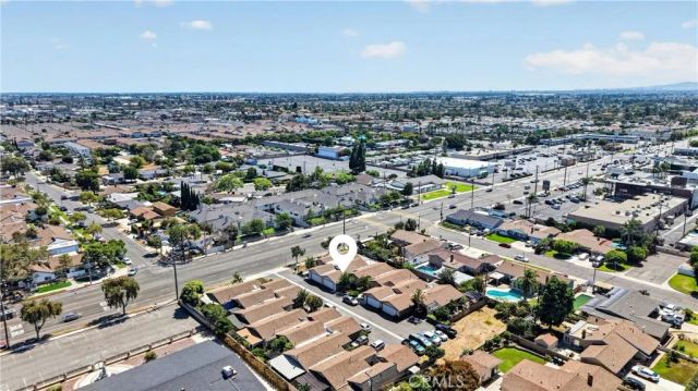2901 W Ball 4, Anaheim, CA 92804